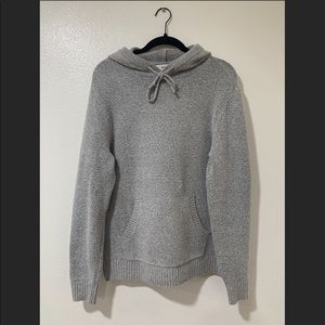 Old Navy knit hoodie soft pull over in neutral grey. Perfect for layering!
